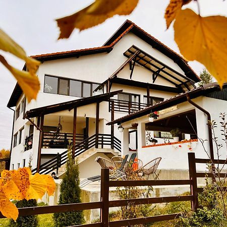 Pensiunea Gradina Ascunsa Bughea de Jos Exterior photo